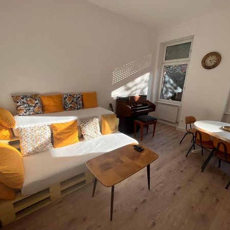 Kuenstlerisches Apartment Karlsruhe Exterior photo