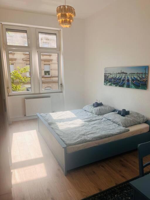 Kuenstlerisches Apartment Karlsruhe Exterior photo